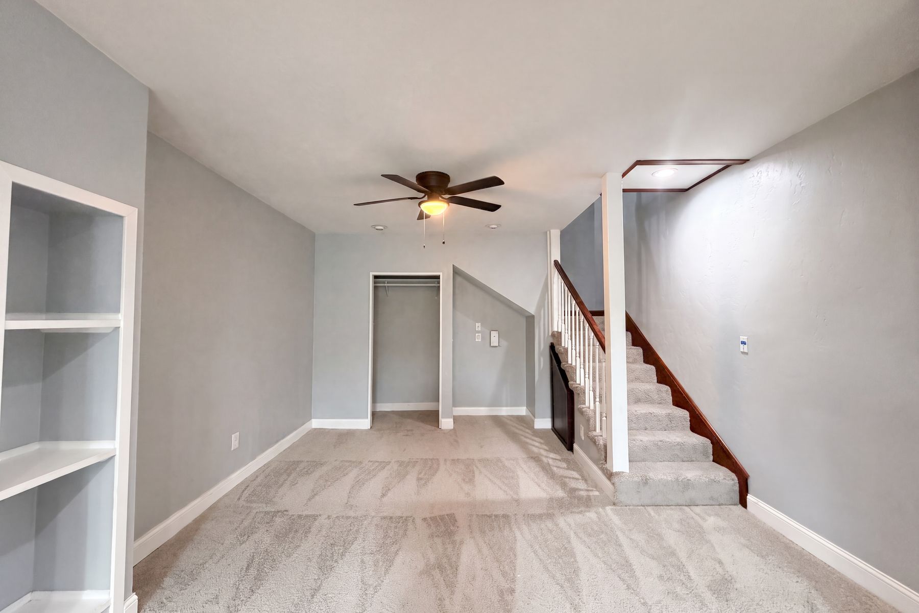 Property photo 3 of 423 N Missouri St