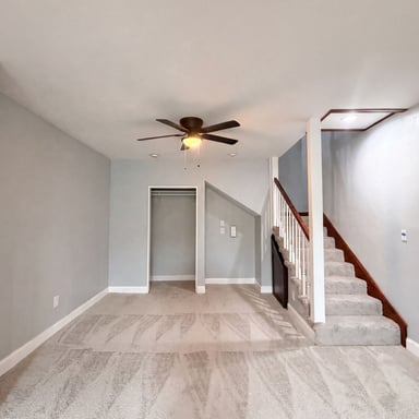 Property photo 3 of 423 N Missouri St