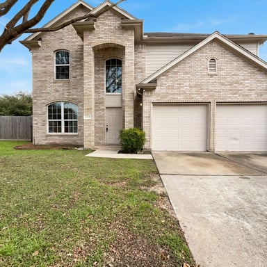 Property photo 1 of 11919 Leaf Oak Dr