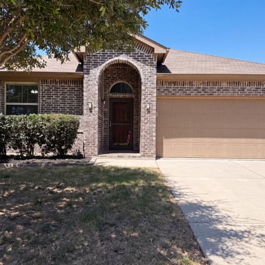 Property photo 1 of 1108 Edgewater Dr