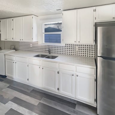 Property photo 2 of 2865 Pingree Ave