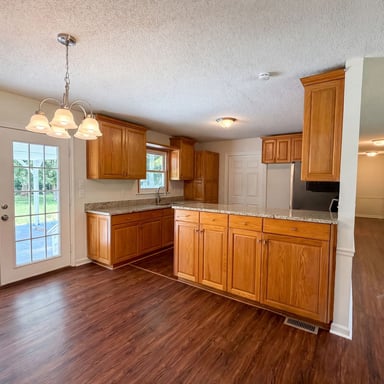 Property photo 2 of 4023 Cavalier Dr