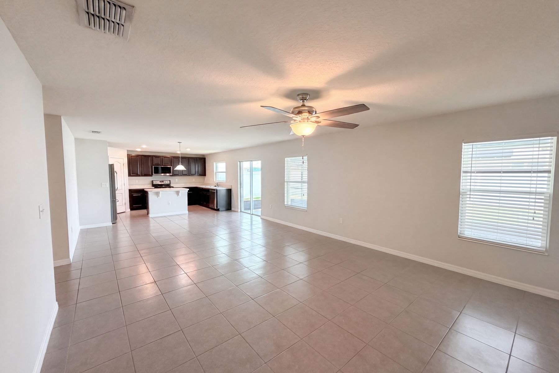 Property photo 3 of 4272 Moon Shadow Loop