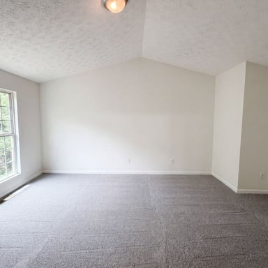 Property photo 3 of 6369 Redan Sq