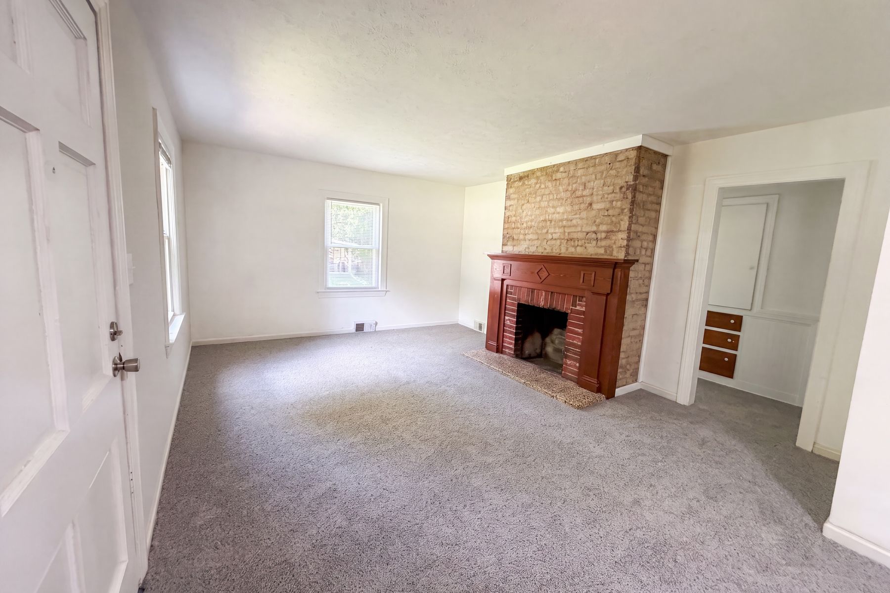 Property photo 3 of 2920 Copley Rd