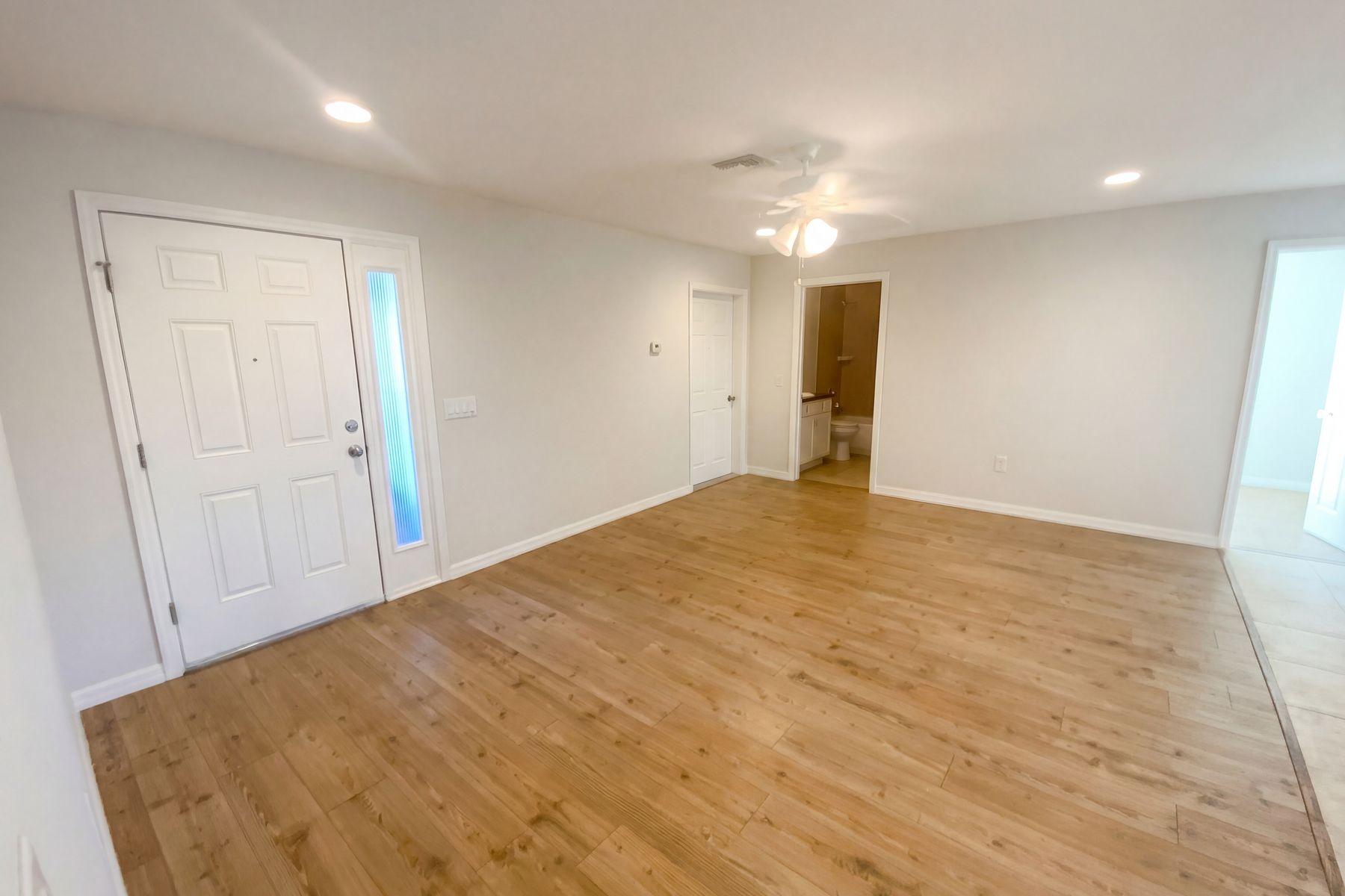 Property photo 3 of 11275 Linden Dr