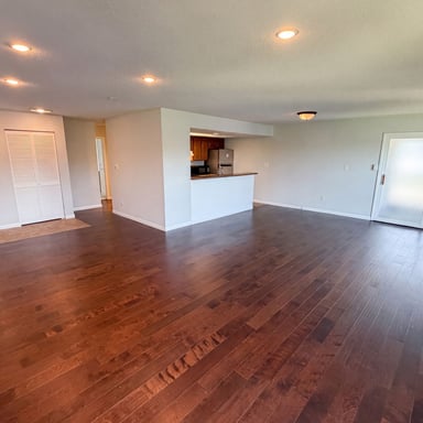 Property photo 3 of 3135 E 52nd St Unit E