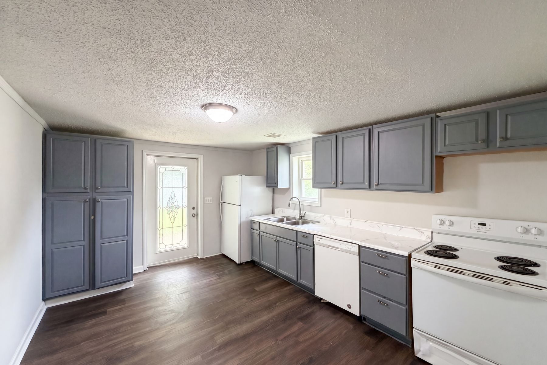 Photo 2 of 20 of 237 Geddis Rd, Inman, SC