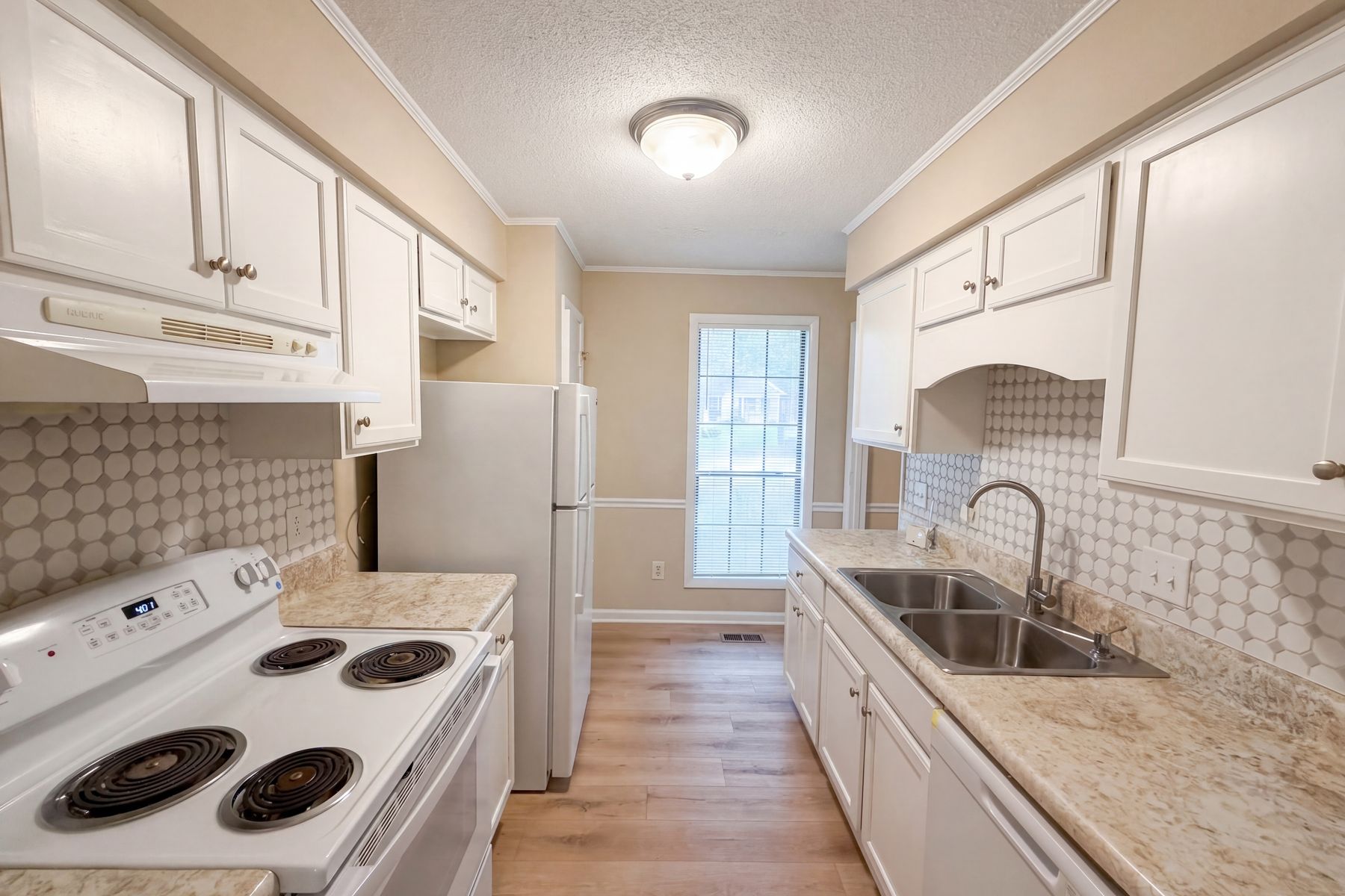 Photo 2 of 18 of 104 Arbuckle Ln, Cary, NC
