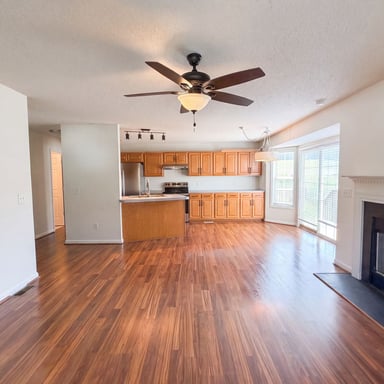 Property photo 3 of 4635 Leprechaun Ln