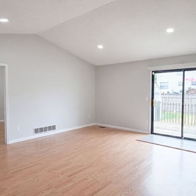 Property photo 3 of 195 Brackbill Ct