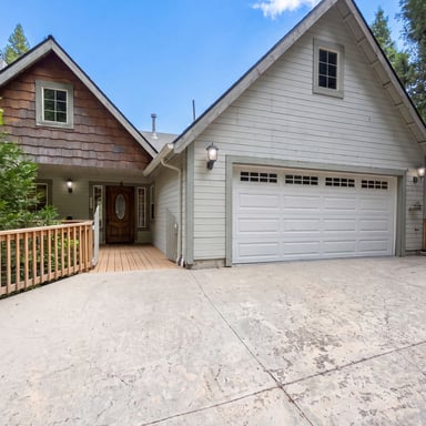 Property photo 1 of 295 Fairway Dr