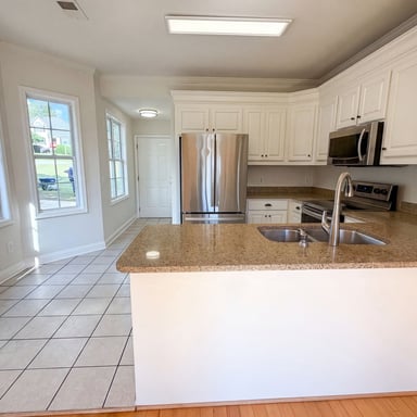 Property photo 2 of 243 Haigs Crk N