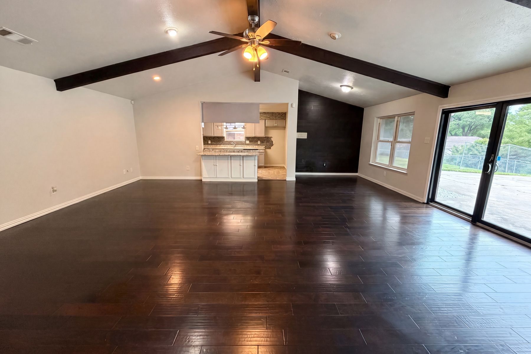 Property photo 3 of 316 Brookwood Dr