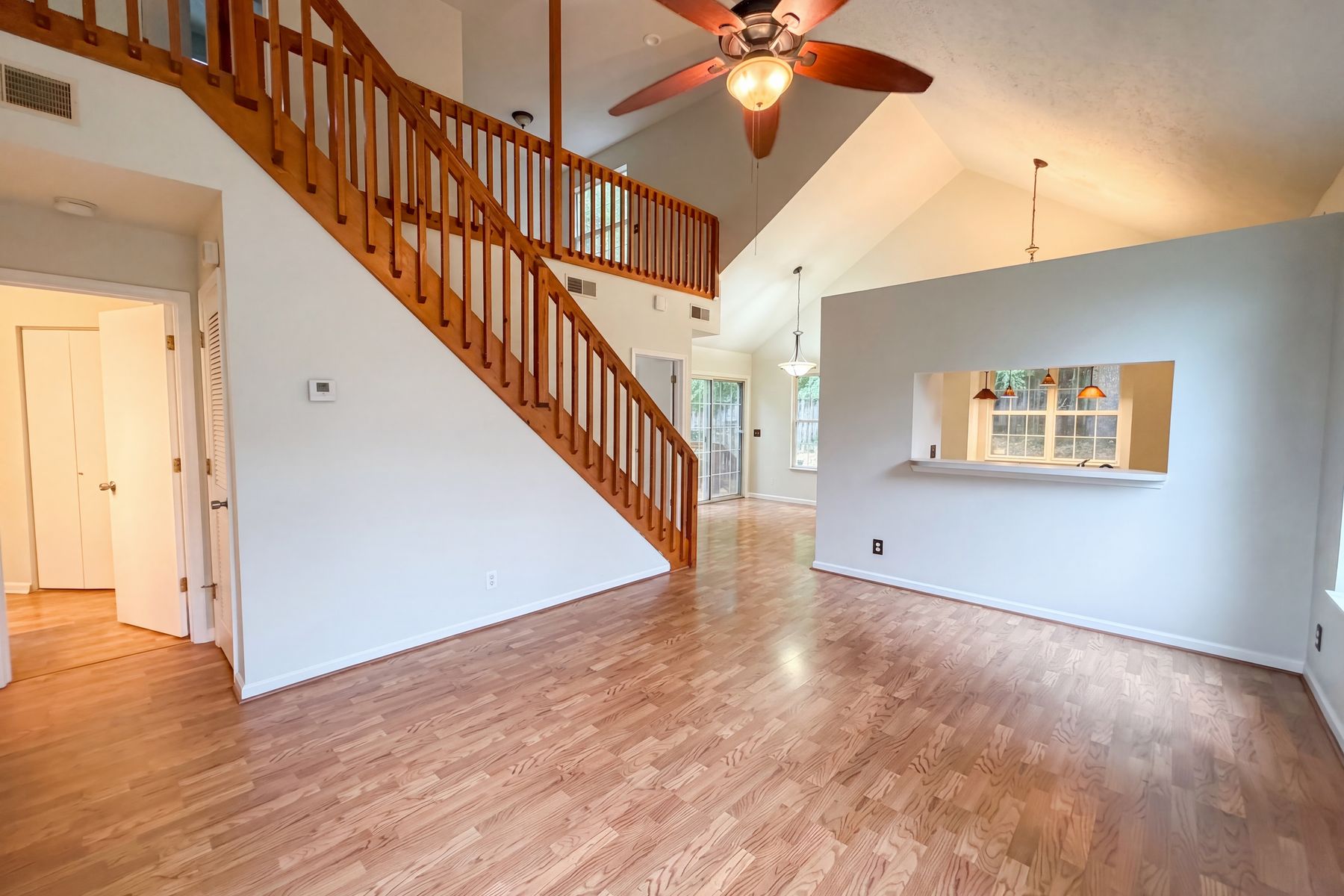Property photo 3 of 4046 Farmingham Woods Dr