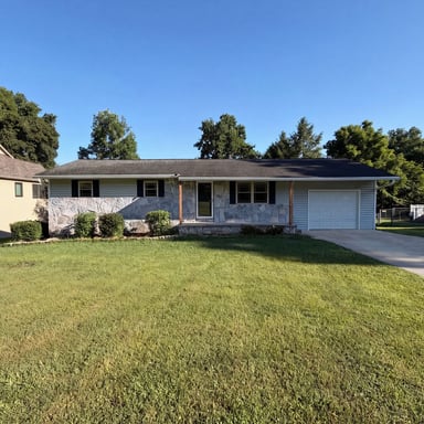 Property photo 1 of 8505 Troutman Ln