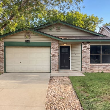 Property photo 1 of 2830 Fisher Field Dr