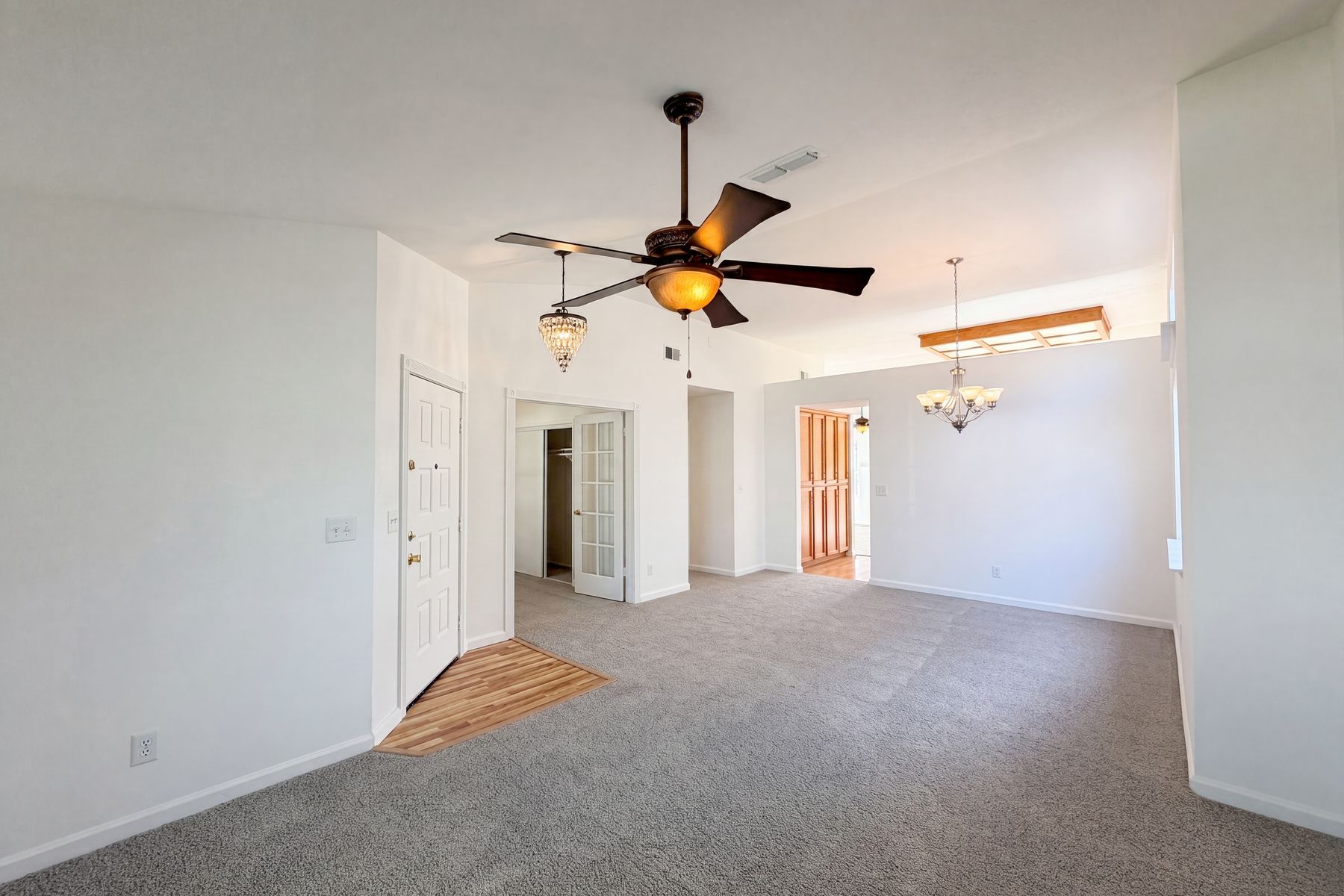 Property photo 3 of 8027 Montevina Dr