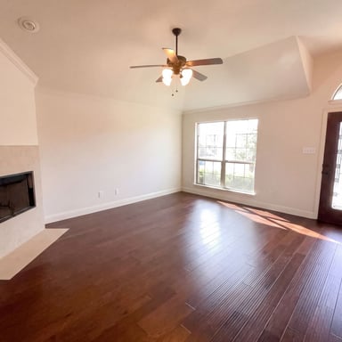Property photo 3 of 4522 Mariner Dr