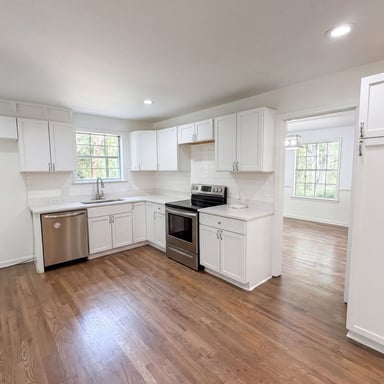 Property photo 2 of 101 Picadilly Loop
