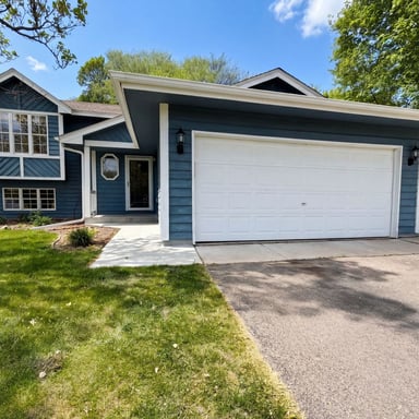 Property photo 1 of 14734 Yosemite Ave S