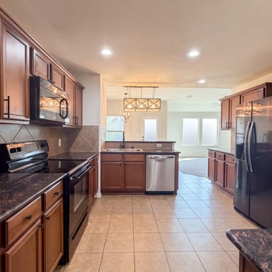 Property photo 2 of 315 Elam Dr