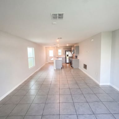 Property photo 3 of 4322 Sunny Creek Pl