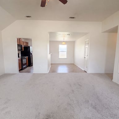 Property photo 3 of 2512 Saulsbury Dr