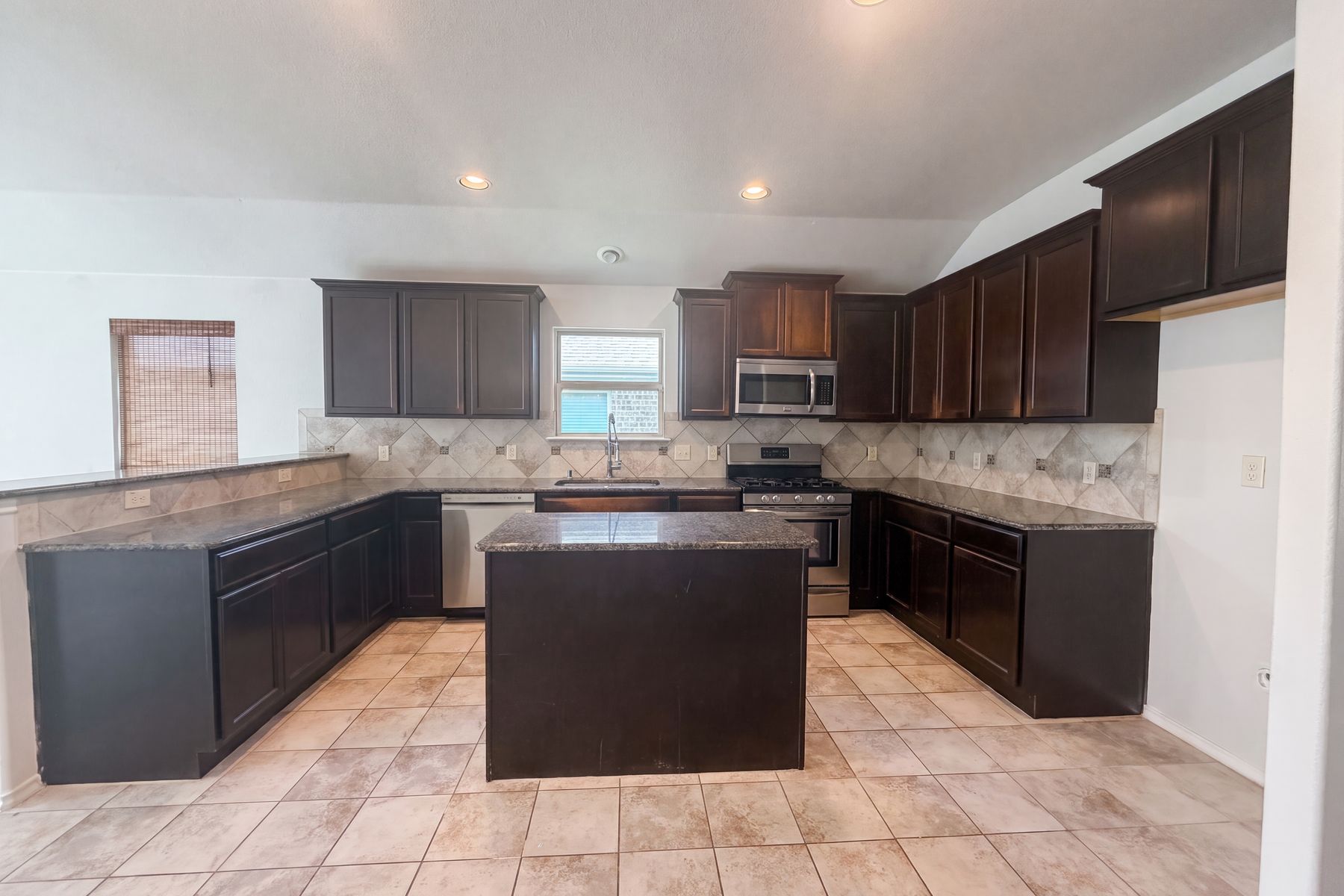 Photo 2 of 17 of 3400 Founders Way, Melissa, TX