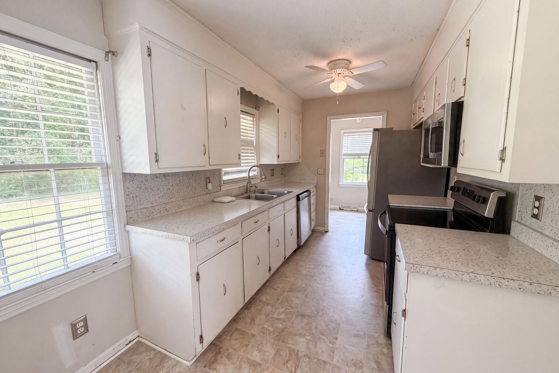 Photo 2 of 20 of 5 Cyprus Ct, Goose Creek, SC