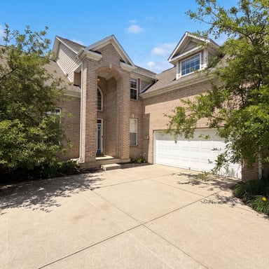 Property photo 1 of 7212 Maple Bluff Pl