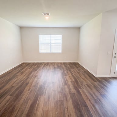 Property photo 3 of 616 Fisher Ln