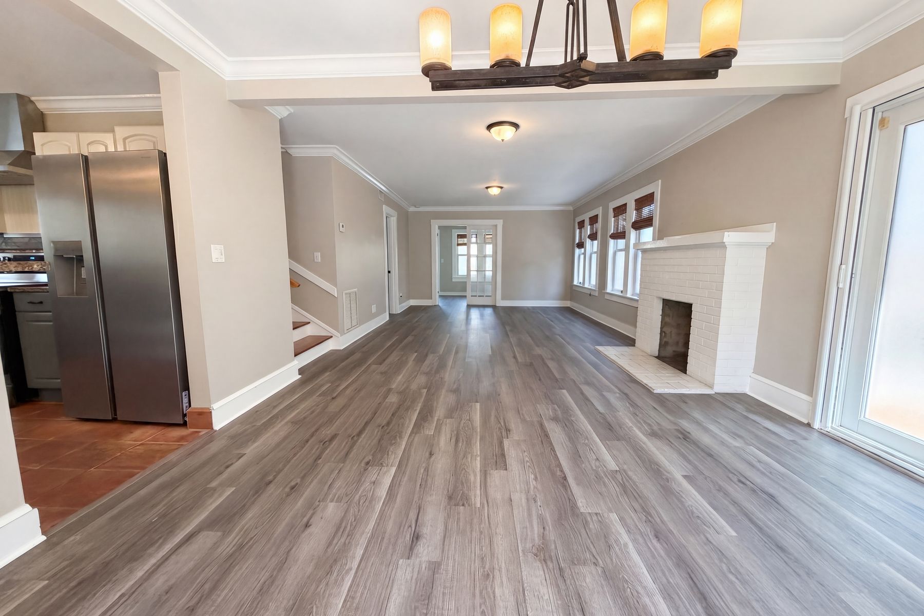 Property photo 3 of 207 S Ocean Breeze