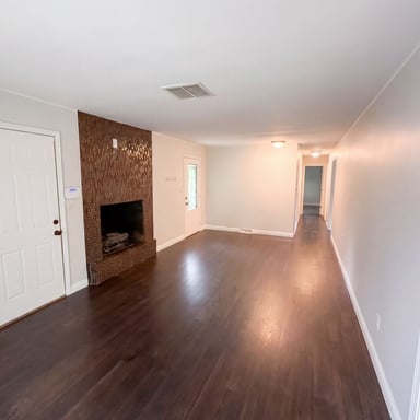 Property photo 3 of 3640 Red River Rd