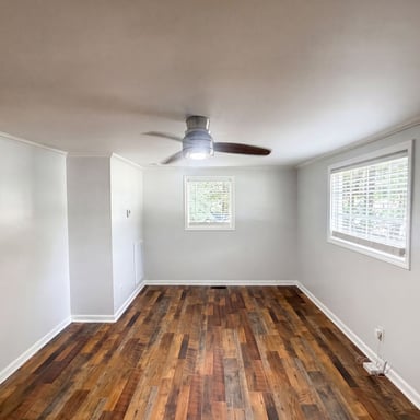 Property photo 3 of 305 Woodbury St