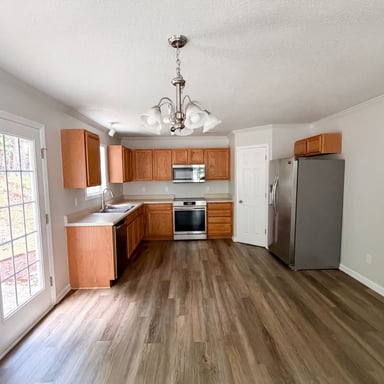 Property photo 2 of 708 Woodgreen Dr