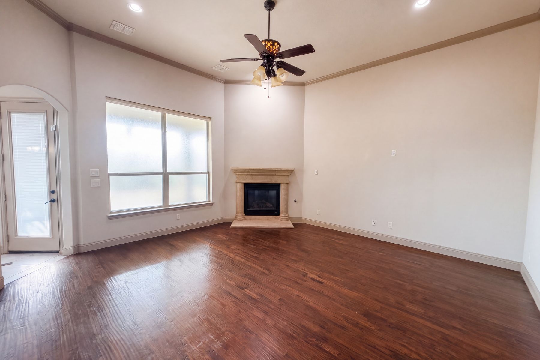 Property photo 3 of 1502 Northwood Dr