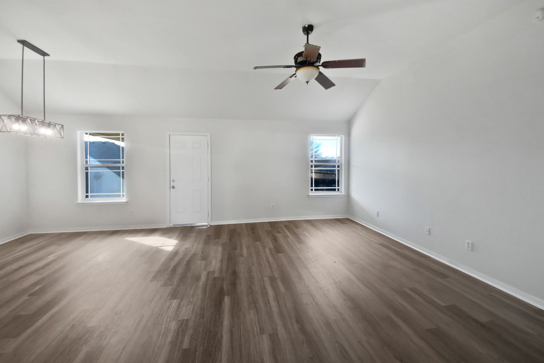 Property photo 3 of 3808 Tatonka Dr