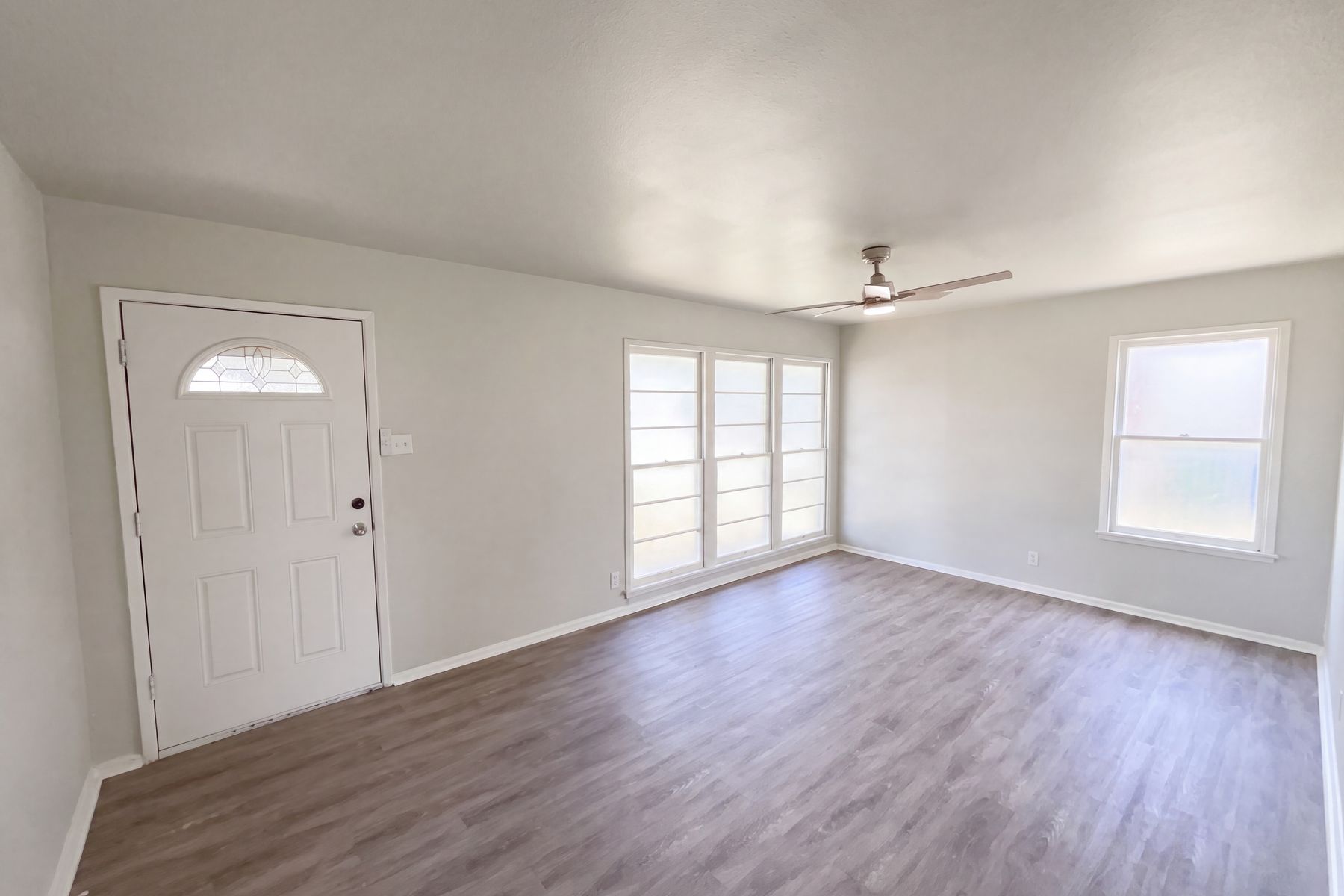 Property photo 3 of 318 Nash Blvd