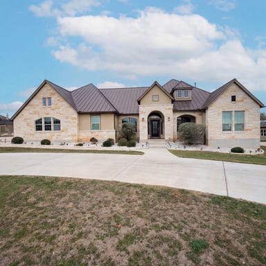Property photo 1 of 842 Via Principale