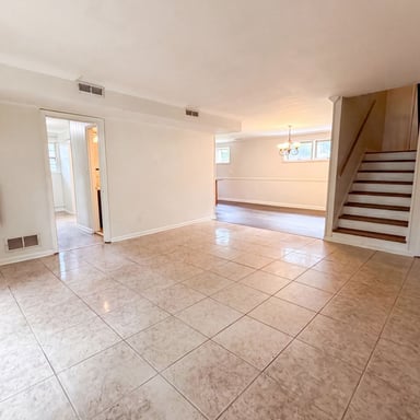 Property photo 3 of 325 19th Court Cir NE
