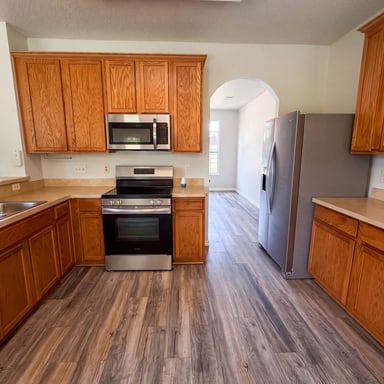 Property photo 2 of 448 N Waterford Oaks Dr