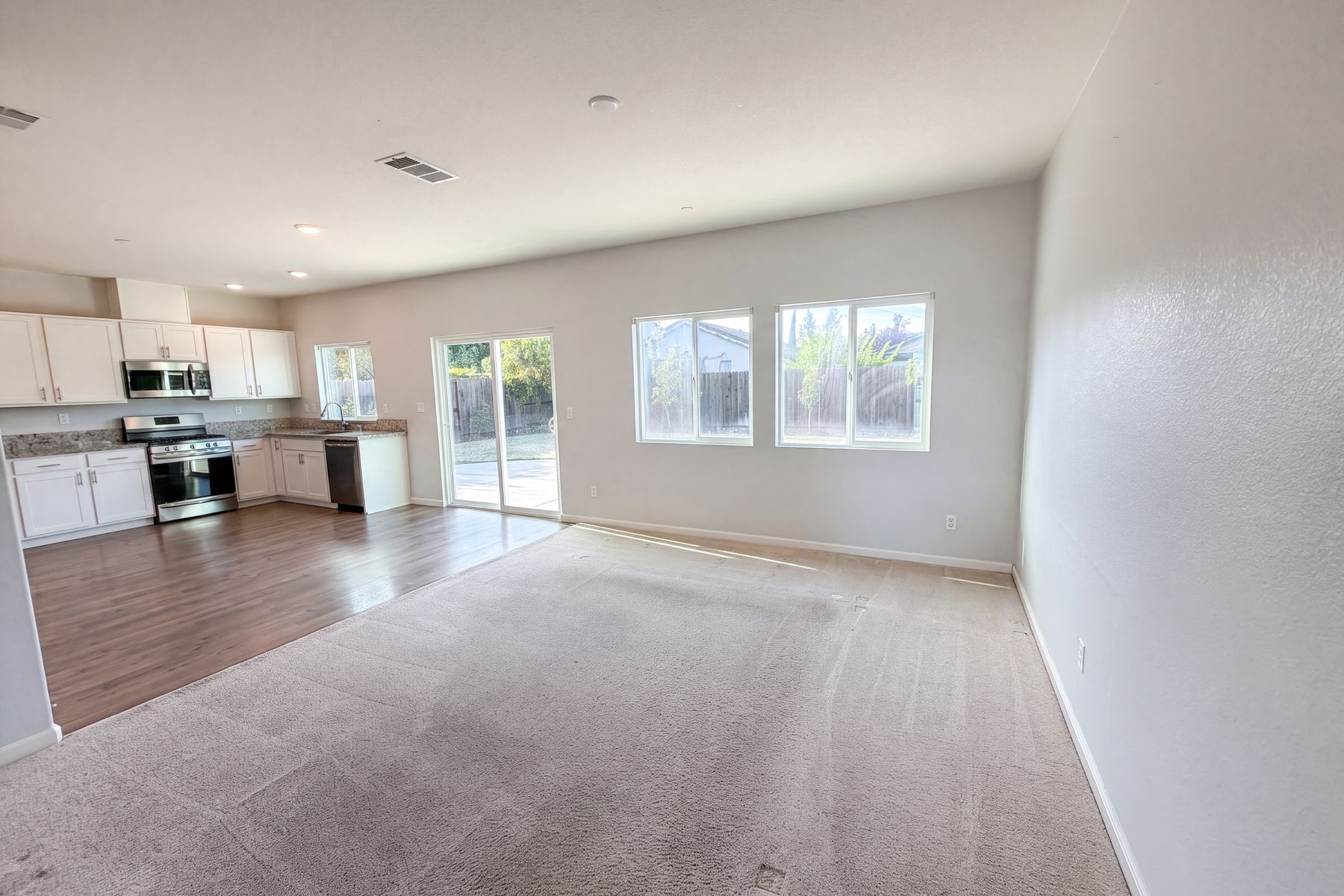 Property photo 3 of 8224 Kossum Way