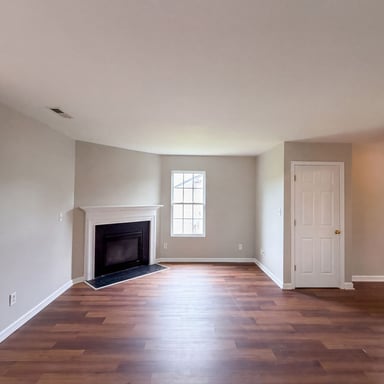 Property photo 3 of 112 Rockbridge Ct