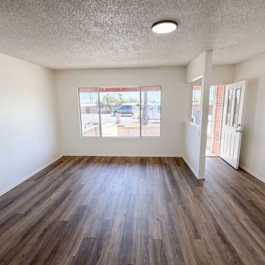 Property photo 3 of 2704 S Lands End Rd