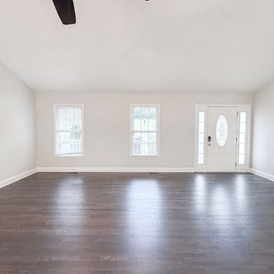 Property photo 3 of 106 Millbranch Ln