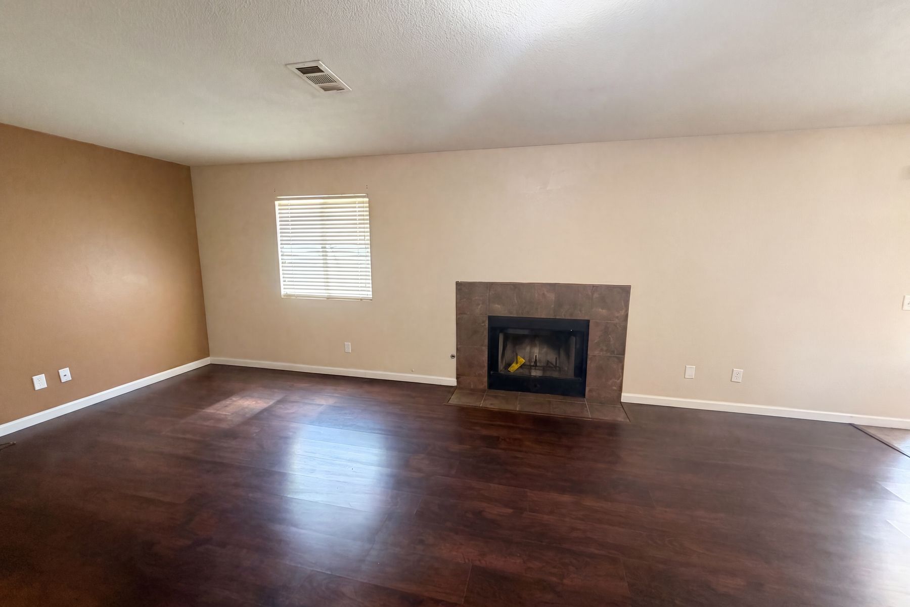 Property photo 3 of 11401 Villa St