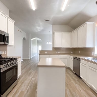 Property photo 2 of 3014 Country Boy Ct
