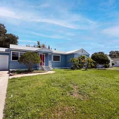 Property photo 1 of 1521 W River Shore Way
