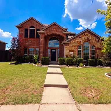Property photo 1 of 1217 Maverick Ln